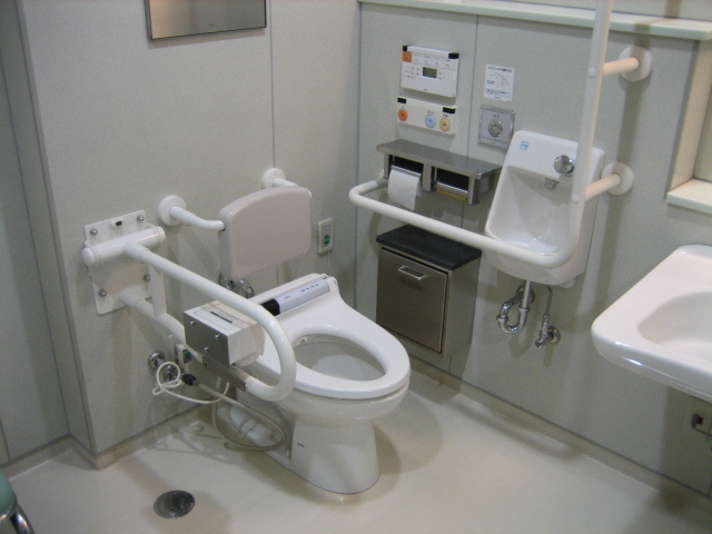 NO MORE、トイレ難民！さて、トイレ難民ってだれのことでしょうか？日本トイレ研究所 Japan Toilet Labo.