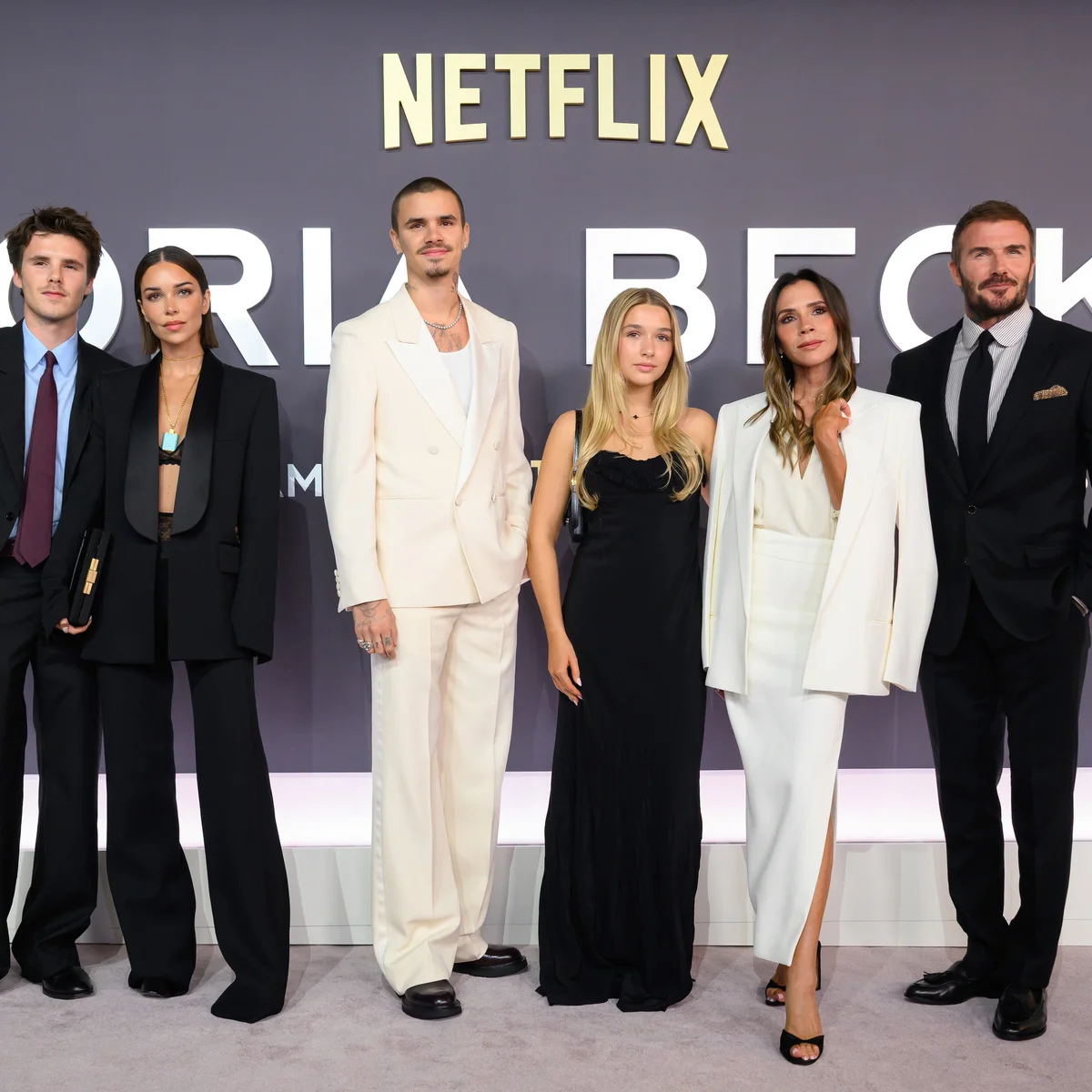 「親が有名だからって、あぐらをかいているわけじゃない」。大注目の２世モデル、ライラ・モス＆レニ・クルムがスーパーモデルの母親について語る -セレブニュースSPUR