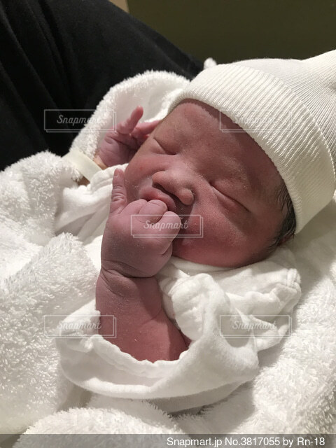 生まれたての新生児写真が撮りたい！病院で撮影はOK？注意点は