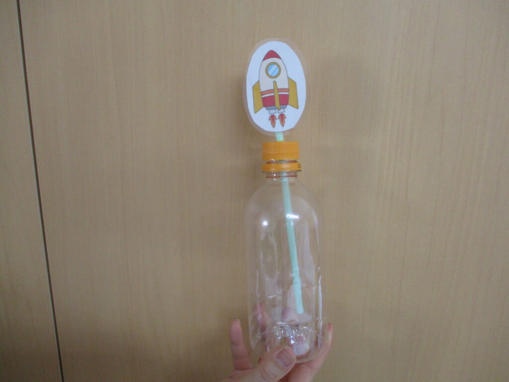 ペットボトル＆ジップロックを使った センサリーボトル＆センサリーバッグ の作り方幼児のおうち遊びにもおすすめ