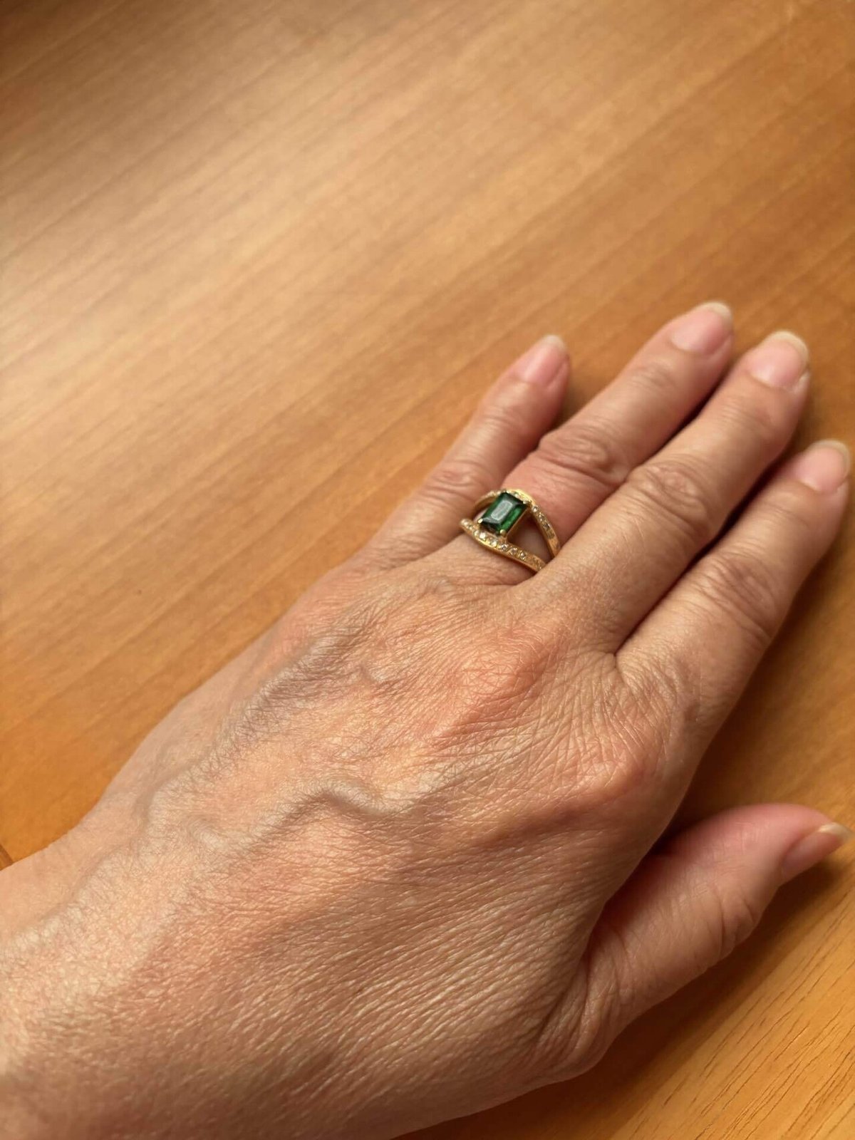 こんにちはーーー！, スマートフィット100岸和田店です ^^ , 女性スタッフは皆んな地元のスタッフばかりなので, 近所のお店の事など,何でも聞いてくださいね ^^ , もちろん🏋️‍♀️, マシーンの事やトレーニングの事も, お任せあれ😯, 岸和田駅近辺でジムを探してる方,なかなかジムを継続する事が出来ない方, 是非スマ100でジム活してみましょう‼️,