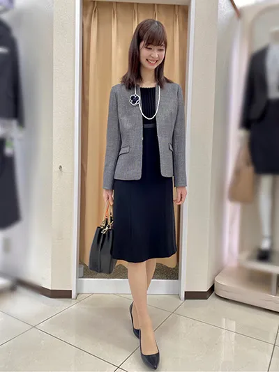 卒園式・卒業式の母親の服装 2025年版これでOK！マナーからおすすめママコーデまでPLST MAGAZINE