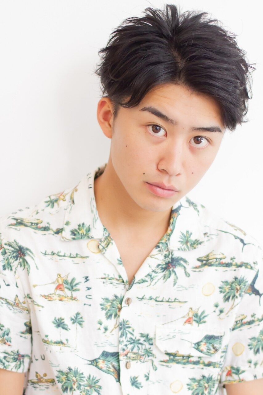 卒業式の髪型でメンズに人気は？高校生や大学生のスーツに合うヘアセットも紹介