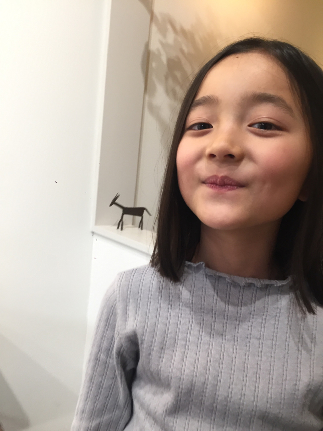 長め前髪で骨格補正も！顔周りニュアンス＆透明感ベージュのお洒落ロブ最旬ヘアカタログ美的.com