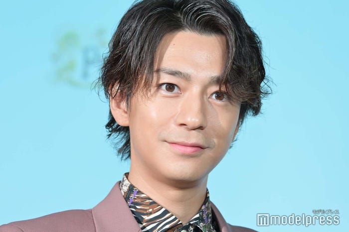 三浦翔平＆桐谷美玲夫妻、新たな家族を迎え 家族ショット公開「ますます幸せそう」 DailyNewsOnline ｄメニューニュース NTTドコモ