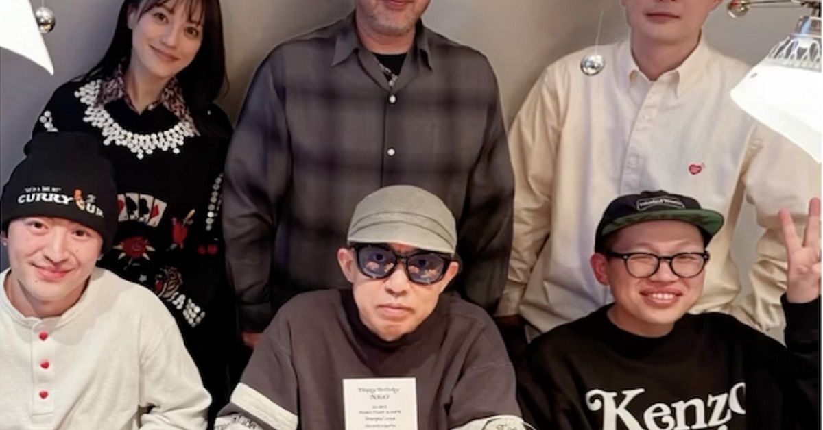 今日の東海道新幹線60周年の新聞広告いいねえと子供と見てたら、牧瀬里穂がいた