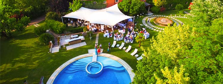 写真映えも叶う！ LOVE☆“プール”のごきげんアイデア３ゼクシィ