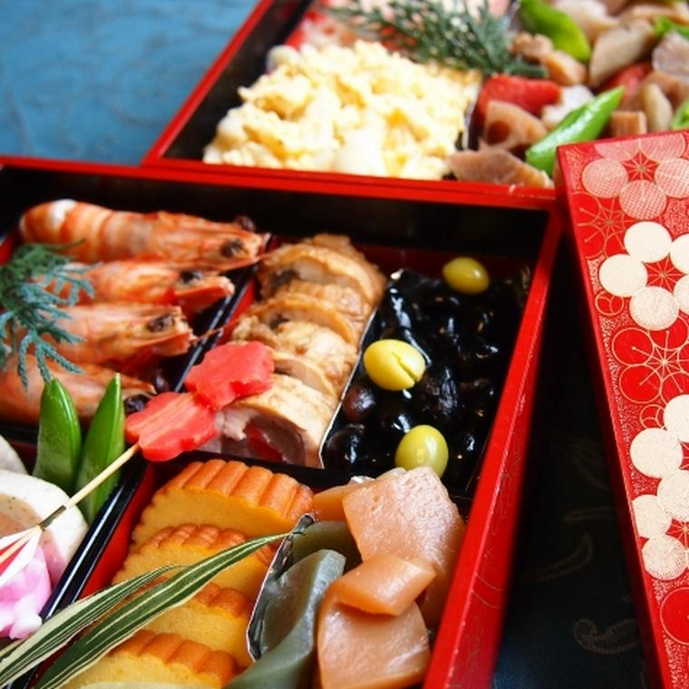 愛犬の誕生日に獣医考案の手作りごはんを！ 初心者でも簡単な押し寿司風ケーキのレシピ