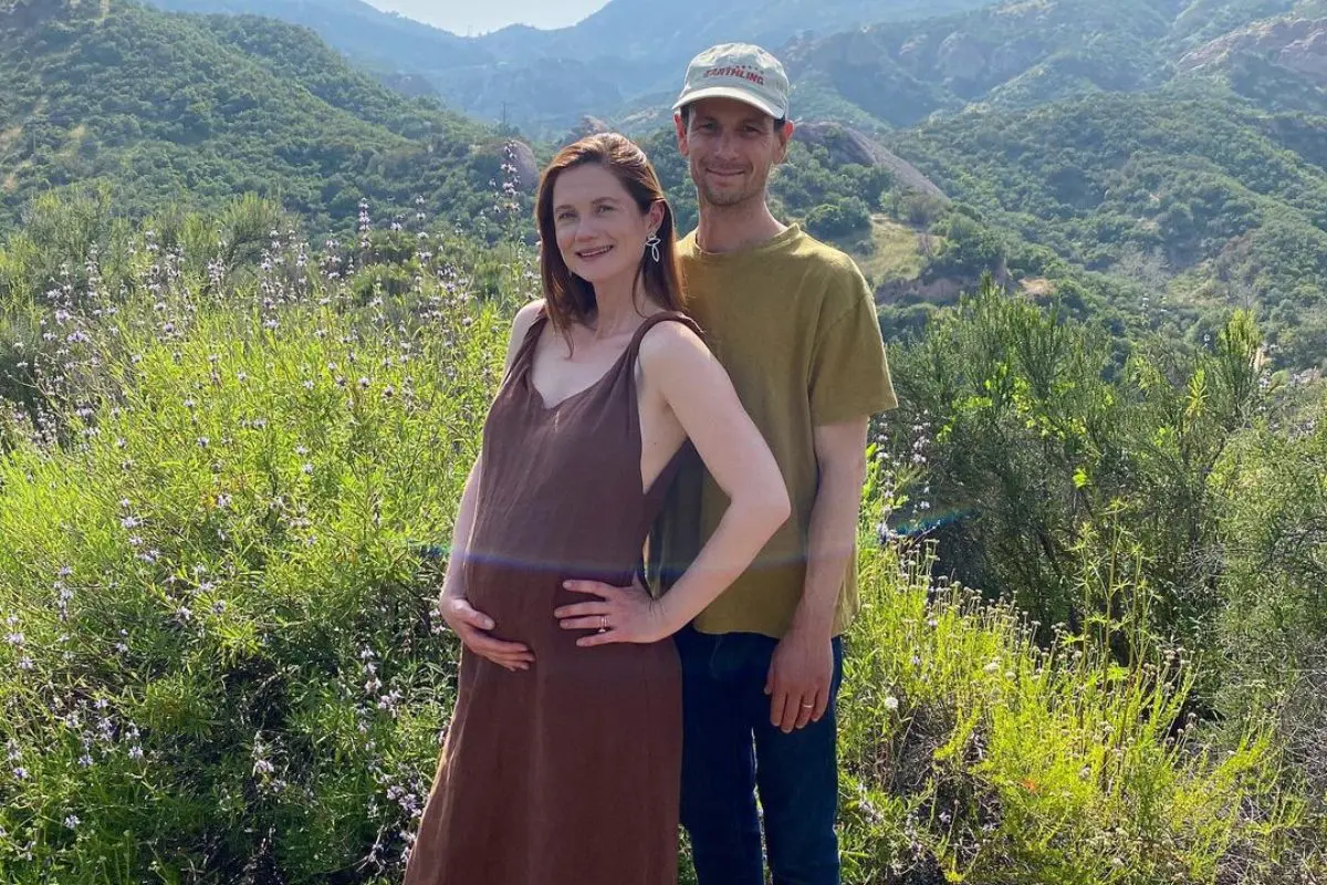 サフロンバロウズ Saffron Burrows 約20.3x25.4cm 輸入 写真 23578. : movie-images - 通販 -Yahoo!ショッピング