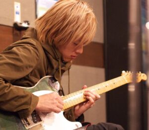 真田広之＆手塚理美の次男・手塚日南人が芸能界入りし役者に。夢は国際的俳優、父親との関係も本人語る。画像あり今日の最新芸能ゴシップニュースサイト芸トピ