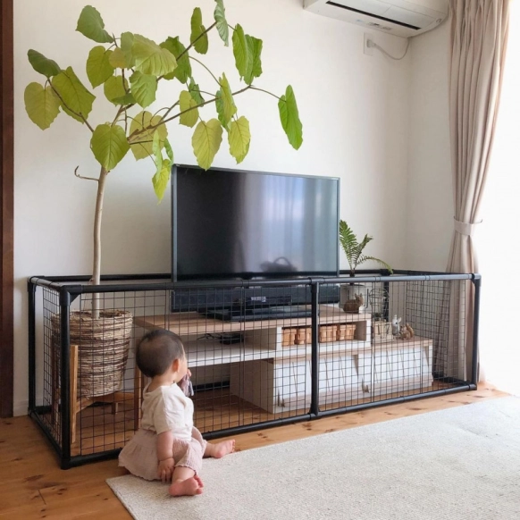 ベビーサークルに知育ボードを取り付ける 〜手作り「ごぶごぶ ごぼごぼ」ワールド〜Tsukuttaru