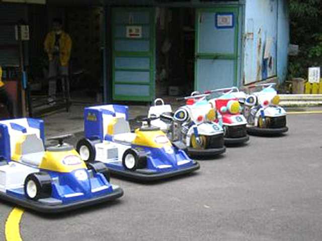 入園無料の小田原城址公園遊園地わくわく子育て研究所