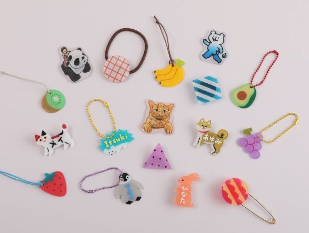 100円ショップで作る⑧デコフォトキーホルダーのびこの簡単ハンドメイド教職員共済のおすすめお役立ち情報コラム楽しむ・応募・投稿教職員共済