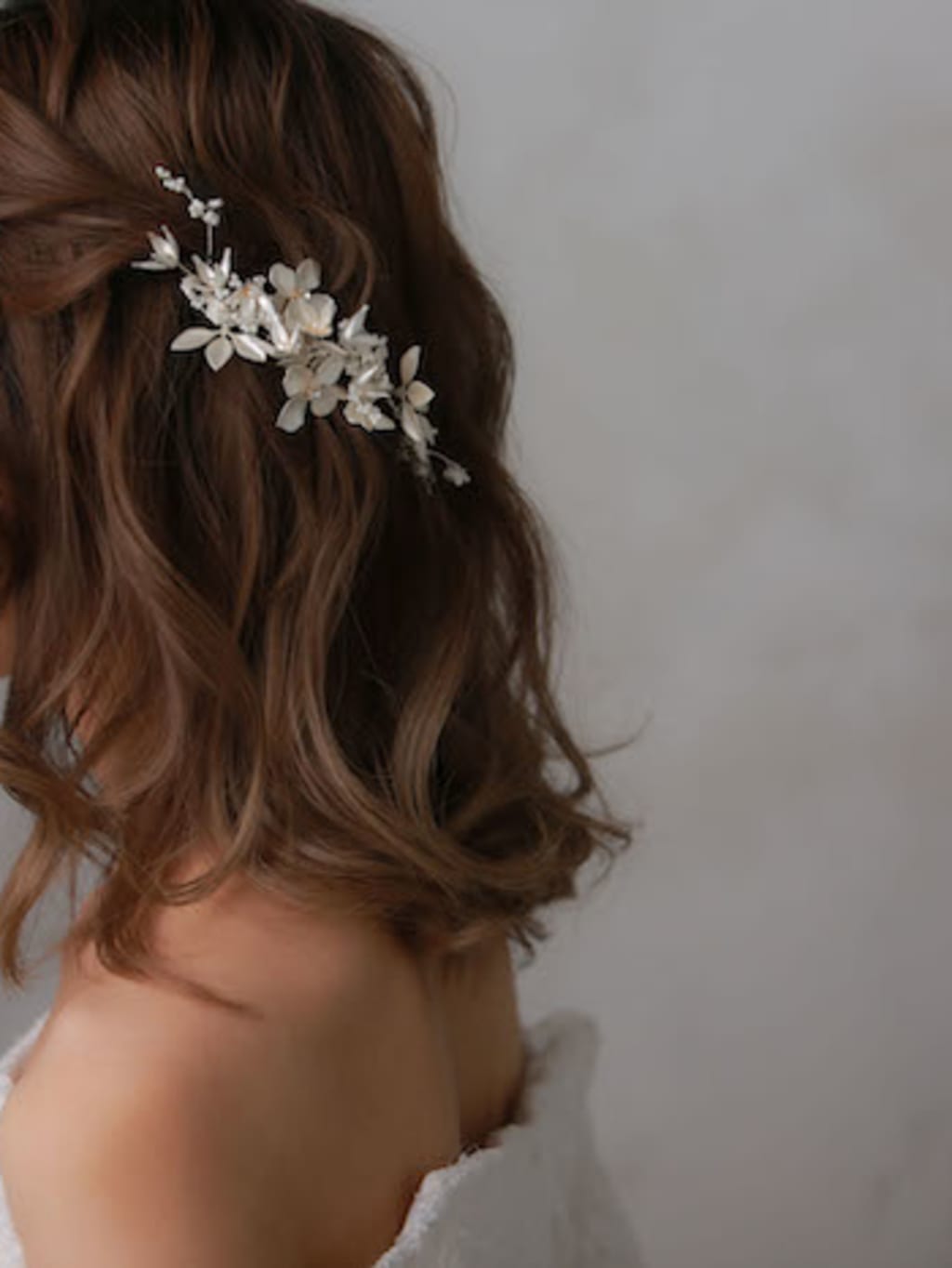 2025年花嫁髪型 長さ別 ウェディングドレスのヘアスタイル大特集