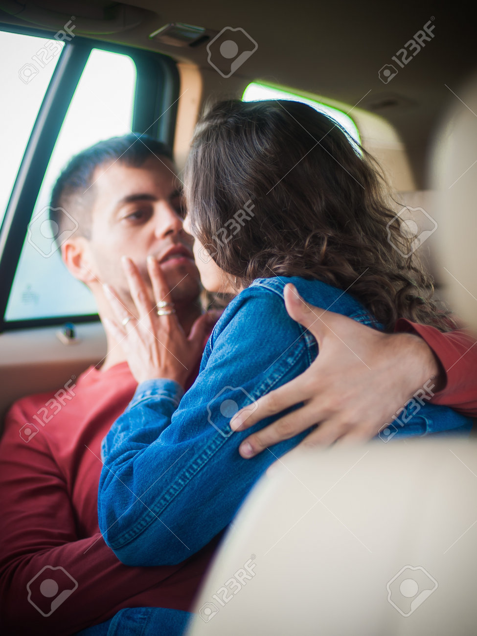 可愛すぎてずるいって！男性悶絶の ハグの仕方 vol.１ - Peachy ピーチィ- ライブドアニュース