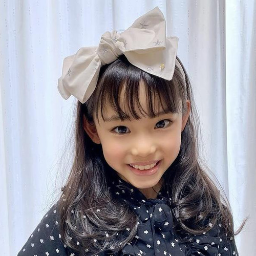 6歳女の子 ピアノの発表会用に！ドレスにぴったりな華やかで上品なカチューシャのおすすめランキングキテミヨ-kitemiyo