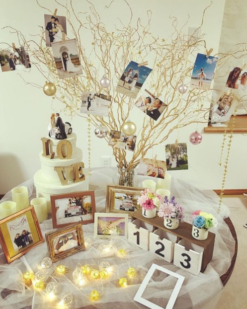 現役ウエディングプランナーのイチ押し ウェルカムスペース をご紹介致します☺️❤️ シンプルなのにゴージャス感あふれる大人っぽかわいいウェルカムスペース🥺💓お馴染みのセリアやIKEAの小物アイテムを上手に使いながらも雰囲気にぴったりなDIYアイテムも混ぜる