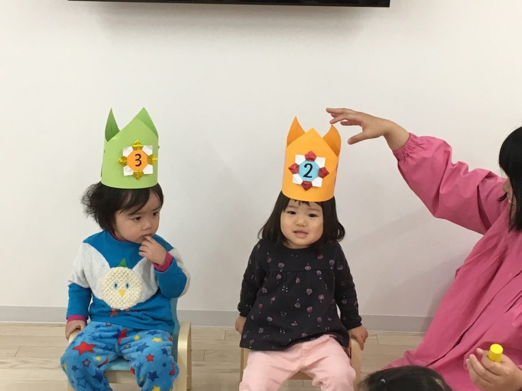 グローバルキッズルームうがたで「6月のお誕生日会」を開催しました！ - 社会福祉法人 恒心福祉会