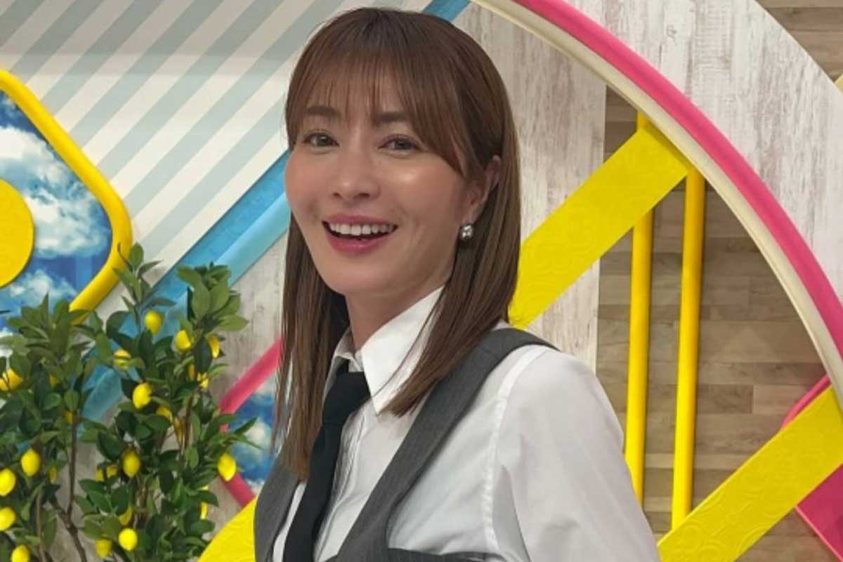 親子愛」新山千春、美人娘が高校卒業！ 顔出し写真を披露「支えてくれたのは旦那さん」と感謝も - All About ニュース