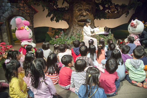 画像・写真高島彩、2人の愛娘との3ショットも 初の子育てエッセー 最新ニュース 9枚目eltha エルザ