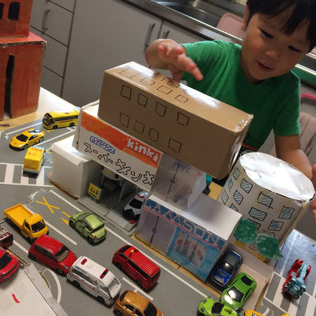 ガサツな母の手作りおもちゃ トミカタウン- 一児母のゆるっとーく