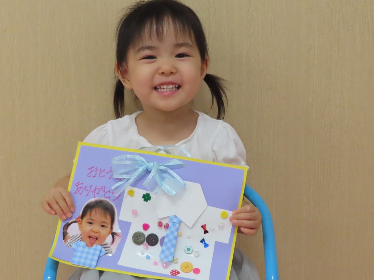 似顔絵と手作りメダル 父の日・幼稚園児・子供からのプレゼント の写真素材1316470- PIXTA