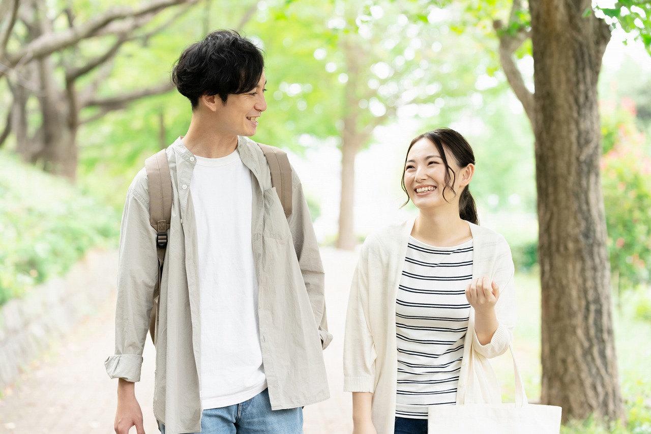 こんばんは！ みなさんは何の予定もない休日を どのようにお過ごしですか？ 今回はそんな休日にふたりで楽しく過ごす アイデアをまとめました💃🕺お付き合いや同棲を始めたばかりは 予定を立てやすかったけれど 最近はマンネリ気味という方は必見です！！ ぜひ休日の