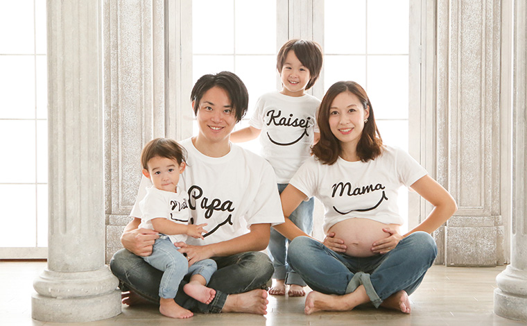 お腹を出さないマタニティフォトが人気！おしゃれに仕上げるアイデア集こども写真館スタジオアリス写真スタジオ・フォトスタジオ