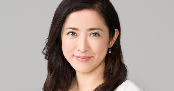 昨日は初日‼️ 朝から私の胃が痛くて、 胃薬飲んでいきました。 私の試合とか、 母はこんな気持ちで応援に来てくれてたのかなぁ❓笑会場にはたくさんのお花❣️ ありがとうございます。 開演前に楽屋に差し入れ持って行き、 軍団集合 残念なことにらっきょさんは体調不良