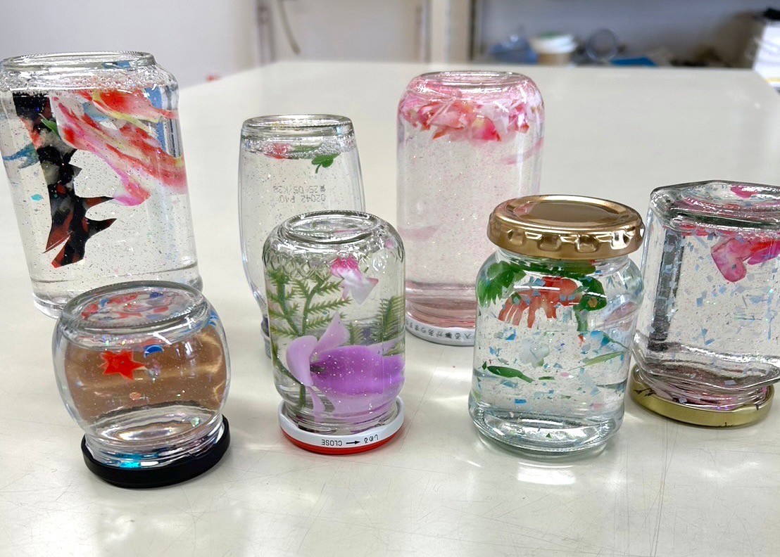 子育ち子育て話そう会「スノードームをつくろう」11月17日 火 11：00～12：00 終了しました津市まん中こども館