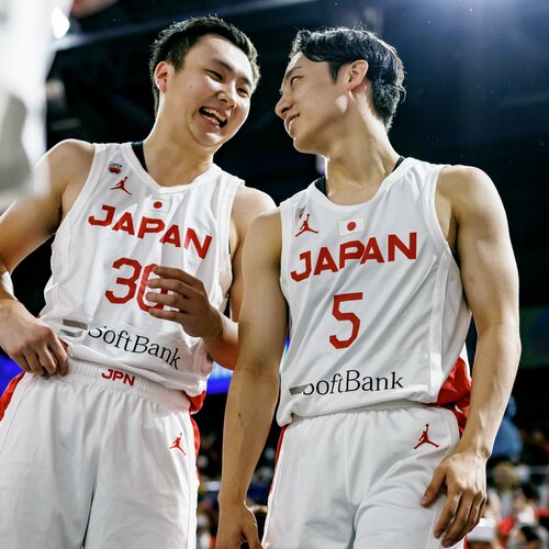 町田瑠唯の家族構成や兄弟が美男美女すぎる？父親や母親はプロの経験者？ANSER