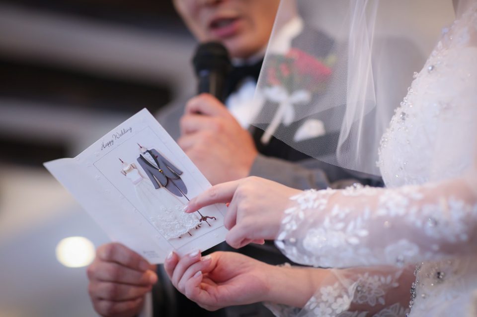 保存版 人前式にオススメ！すぐ真似できる結婚証明書誓いの言葉文例まとめ - おしゃれな結婚式を綴るコラム ファルベ