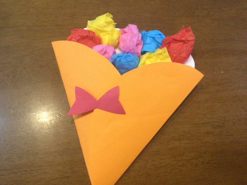 1・2歳児向け敬老の日に手作り花束を送ろう