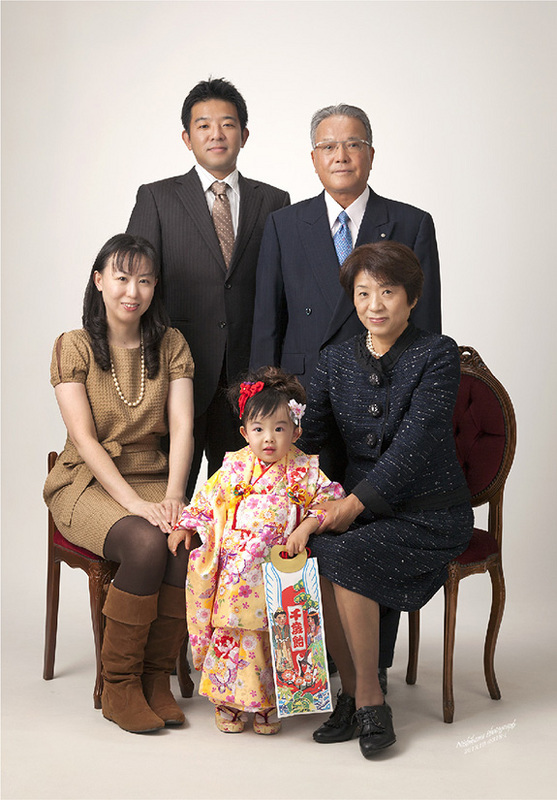 祖父母との楽し気な家族写真まで撮って頂き」7歳の七五三詣りの撮影OurPhoto アワーフォト