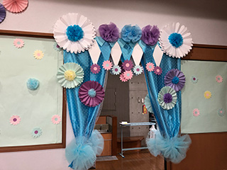 制作実績 保育園の卒園式のバルーン飾り付け株式会社ニコフィーバルーンパーク