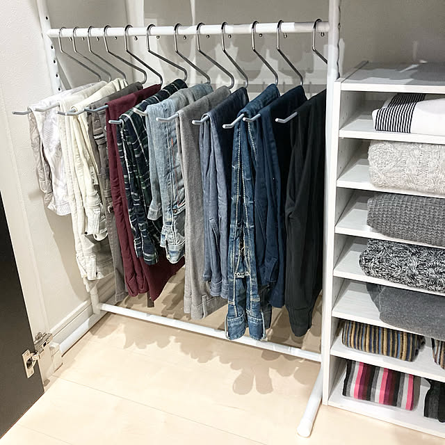 ＼最大15%OFFクーポン ズボンハンガー 6連 クローゼット スラックス ズボン ハンガー スラックスハンガー ズボンハンガー 滑り止め付きステンレス パンツ 収納 省スペース 縦がけ 横がけ 折りたたみ 可動式 スライド フック子供服 WREATH リース