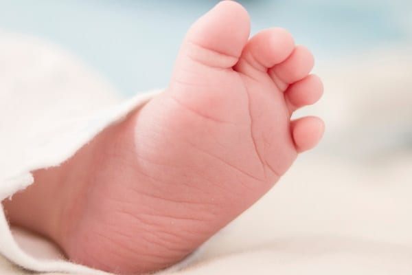 赤ちゃんが出てくる夢は可能性の象徴？基本的な意味とパターン別の暗示を解説当たる占いならmarouge マルージュ 占い 無料お試し占いも