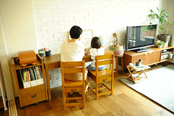 こどもと暮らし コドモトクラシキナリノモール