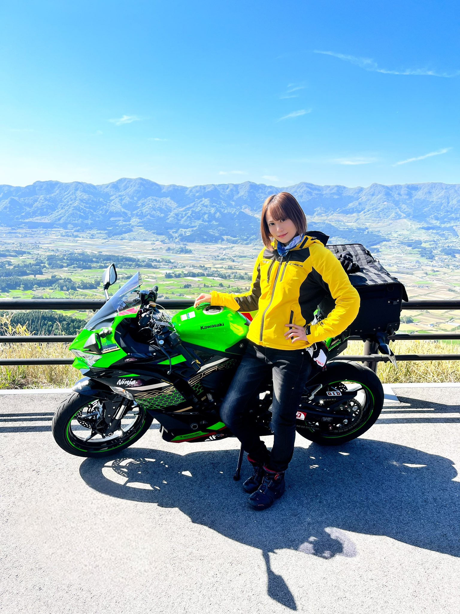 ご報告少し前になりますが 実はことりちゃん結婚しました💍✨イベントでお会いした方にはすでにご報告していましたが ！ライフスタイルの変化もあり、最近はイベントや動画への 出演が少し減っていましたが、今のところお仕事を辞める 予定はありません