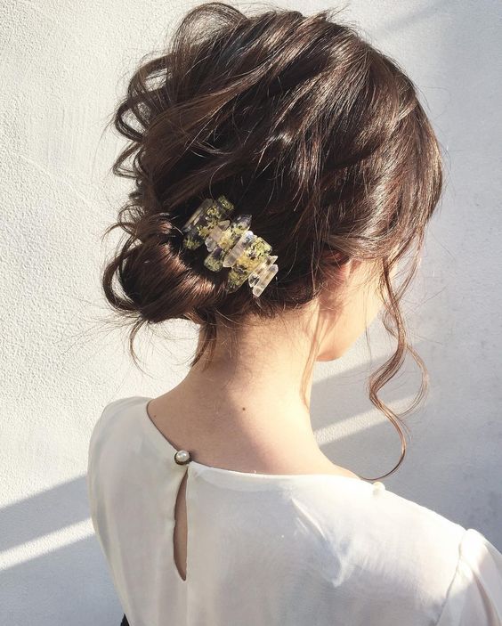 卒業式におすすめ！ 袴に合う髪形と簡単ヘアアレンジ！ マイナビ学生の窓口 フレッシャーズ