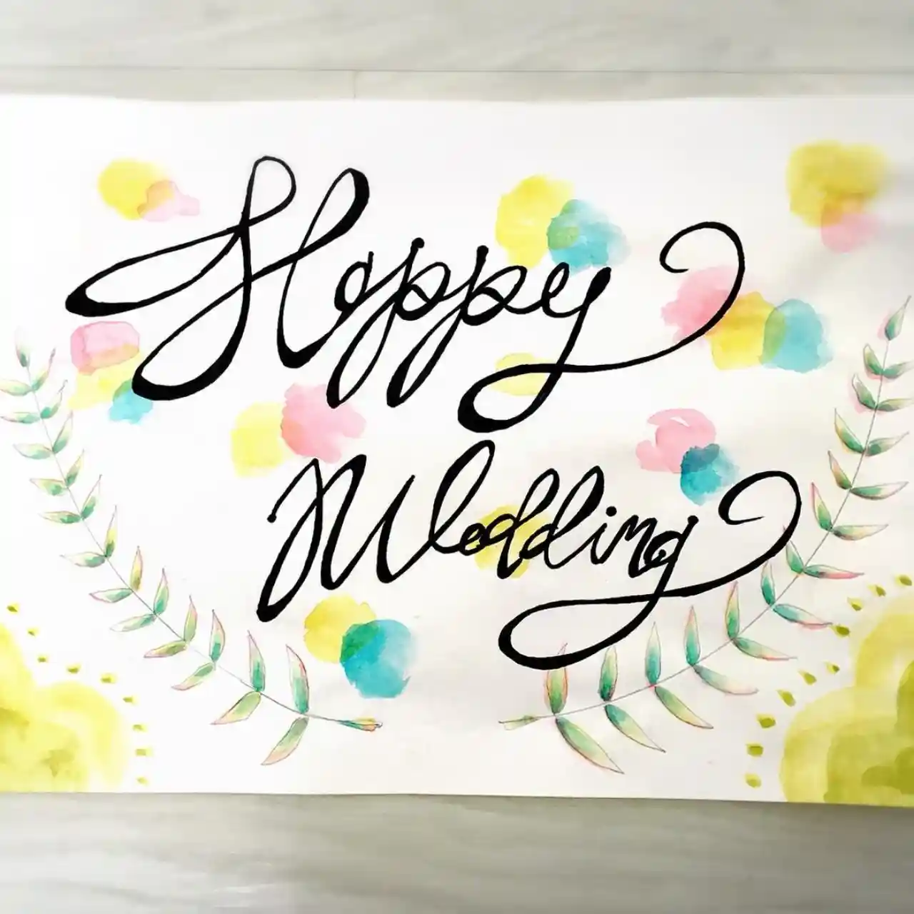 人気の余興映像「スケッチブックリレー」の作り方 – レッドアトレブライダル