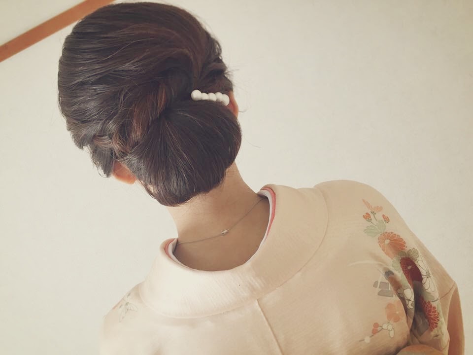 卒業式に出席する母親必見！おすすめの簡単ヘアアレンジを長さ別に紹介コラムアトリエはるか公式サイト