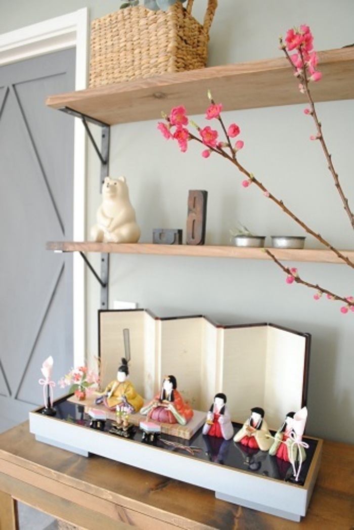今年のひな祭りはこう飾る！ひな人形の飾り方実例10選RoomClip mag暮らしとインテリアのwebマガジン
