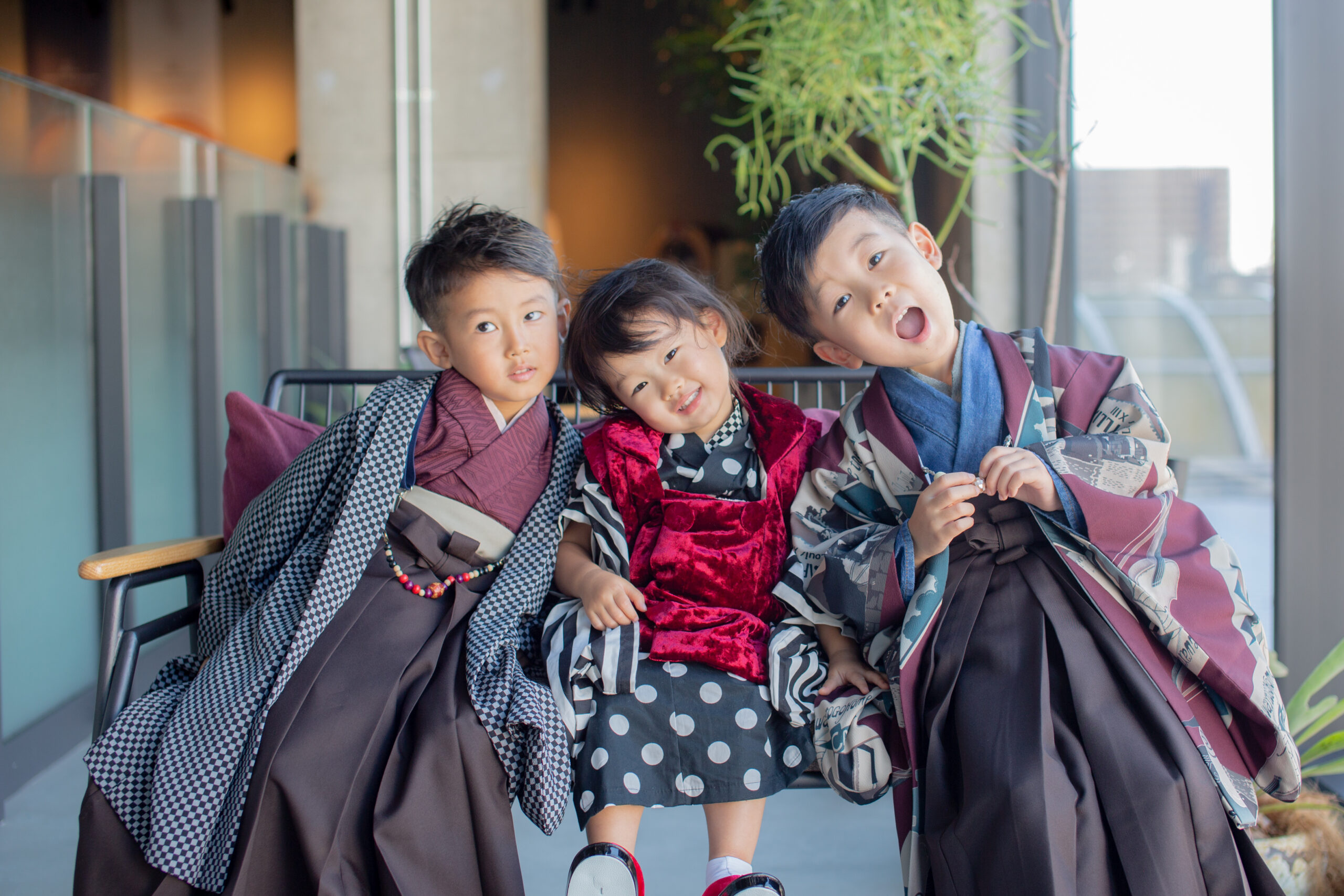 七五三 付き添い家族の服装の選び方は？-ママ＆姉妹兄弟編- HAPiCO