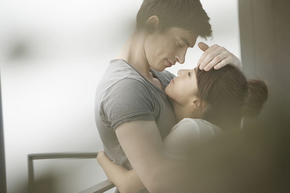 男女別！ハグする時にした方がいいこと7選と注意点は？キュン死する3つのハグも紹介！Anny アニー