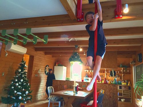 楽しくバランスを鍛える！家の中でできる運動と遊び スタッフブログリニエシューレ