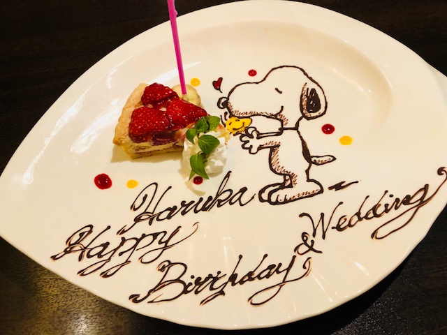 結婚報告フォトにおすすめ♡ デザートプレート・ケーキ を使ったフォトアイデア40選ウェディングニュース