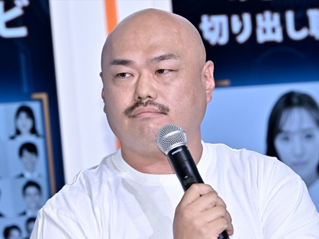 クロちゃん、恋愛小説家デビューで元恋人も「正直ほれ直すと思う」と謎の自信 親友たかみなは「誰が読む？」とあきれ顔：中日スポーツ・東京中日スポーツ