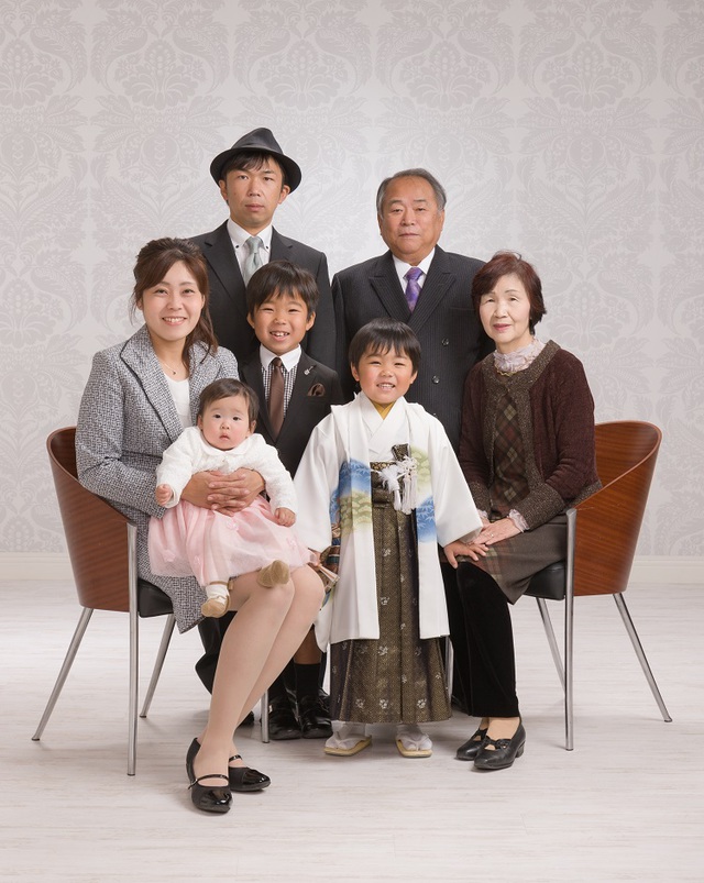 おじいちゃん、おばあちゃんだって一緒に撮りたい！ 七五三写真のフォトスタジオ・写真館はらかんスタジオ