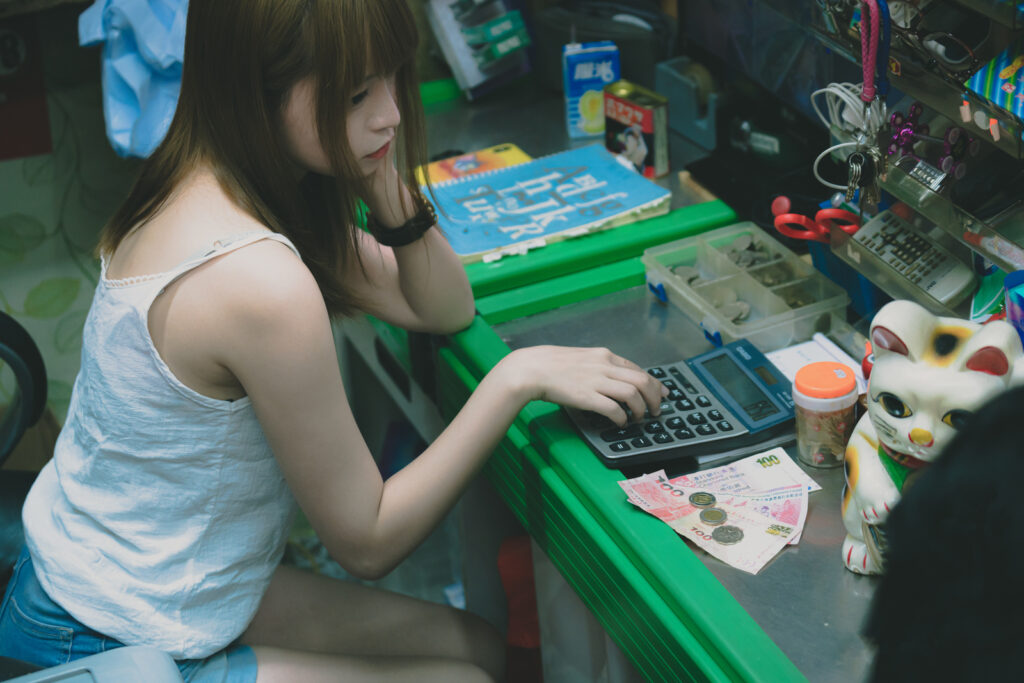 お客からお金を返せと言われた時の解決方法キャバクラ、風俗、パパ活など個人間の借金取り立て全国相談ダイヤル電話で無料相談、最短即日解決